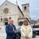 i consiglieri regionali Tesei e Melasecche presso la Basilica di Norcia