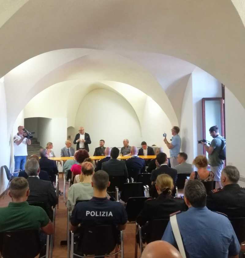 Commissione antimafia - Pietralunga sala