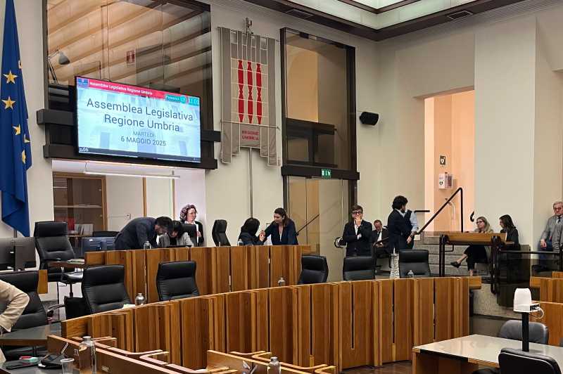 minoranza lascia l'Aula