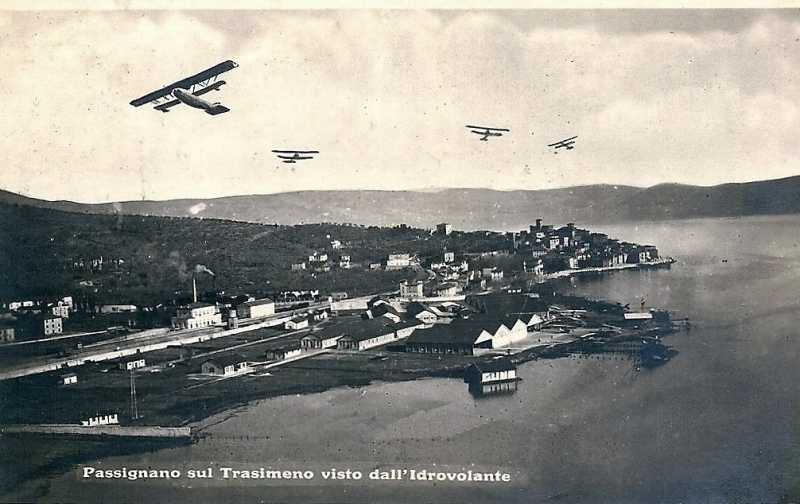 Veduta aerea dello stabilimento SAI ai tempi della scuola idrovolanti - fine anni venti del Novecento.