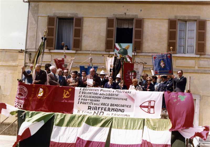 celebrazione del XXX anniversario della Liberazione, San Giustino, 1975 