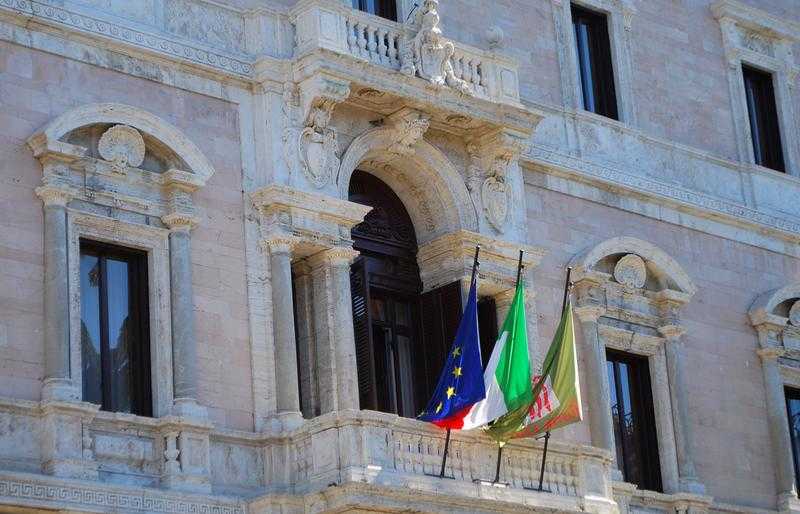 Palazzo Cesaroni visuale esterna