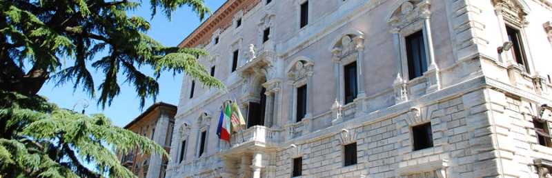 frontale palazzo cesaroni