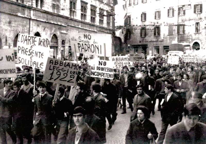 Manifestazione studentesca a Perugia