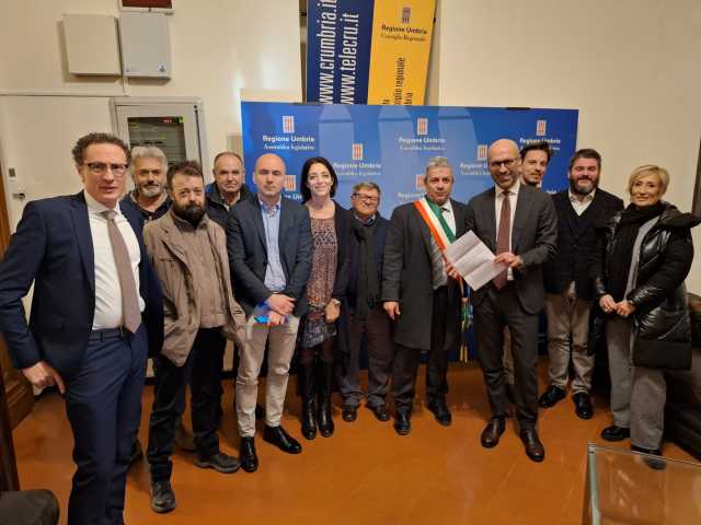 bettarelli, bori, pd, de luca, m5s, mozione spoleto