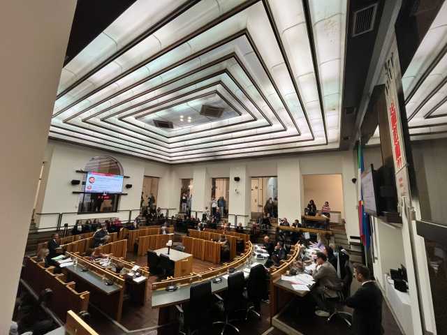 aula con ospiti