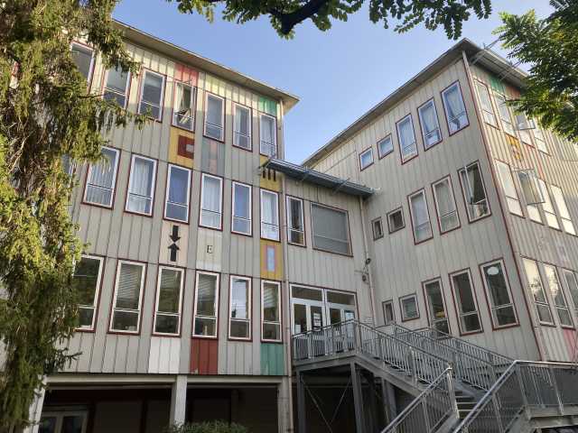 l'esterno di una scuola
