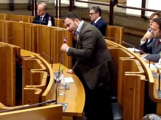  16.10.2015 - 16:30